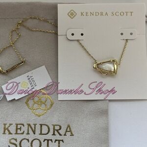 Kendra Scott Cheer Gold Short Pendant Necklace White Mother-of-Pearl megaphone